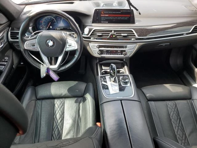 BMW 750 4.4L 8 Rear-wheel drive - изображение 5