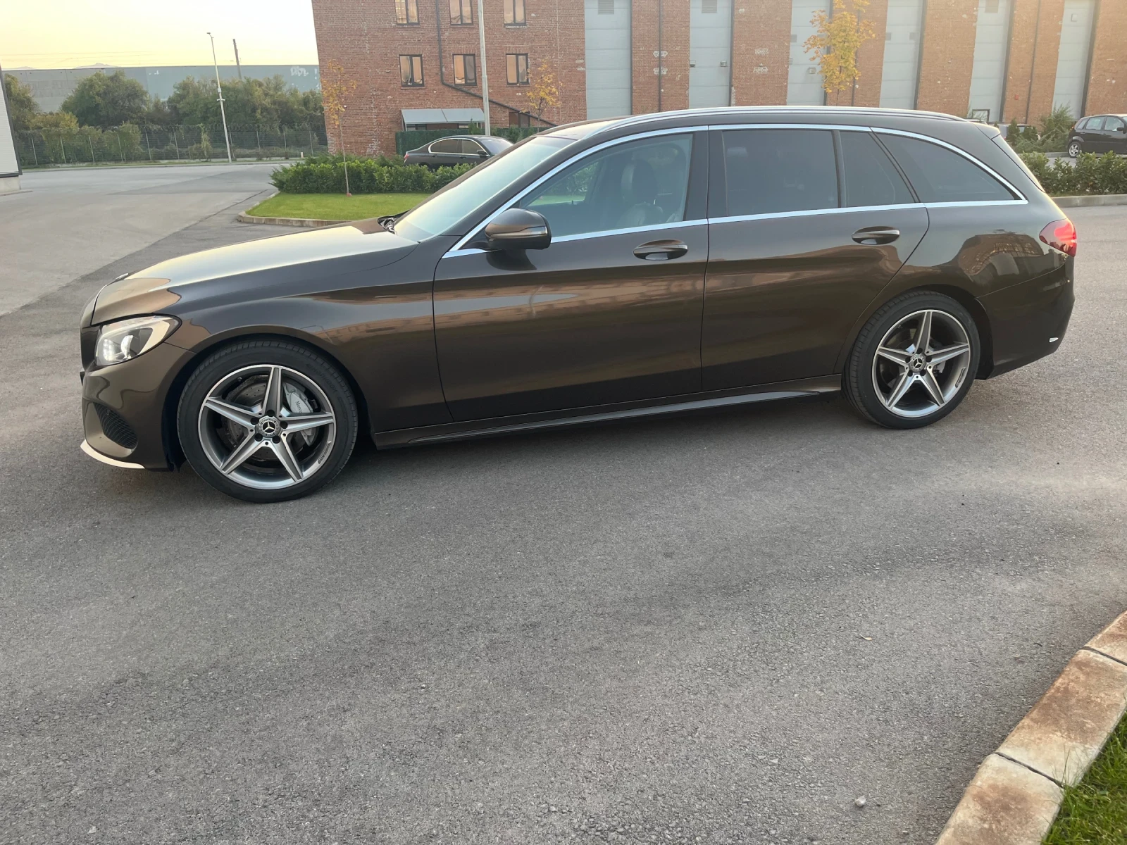 Mercedes-Benz C 220 AMG 9G tronic - изображение 2