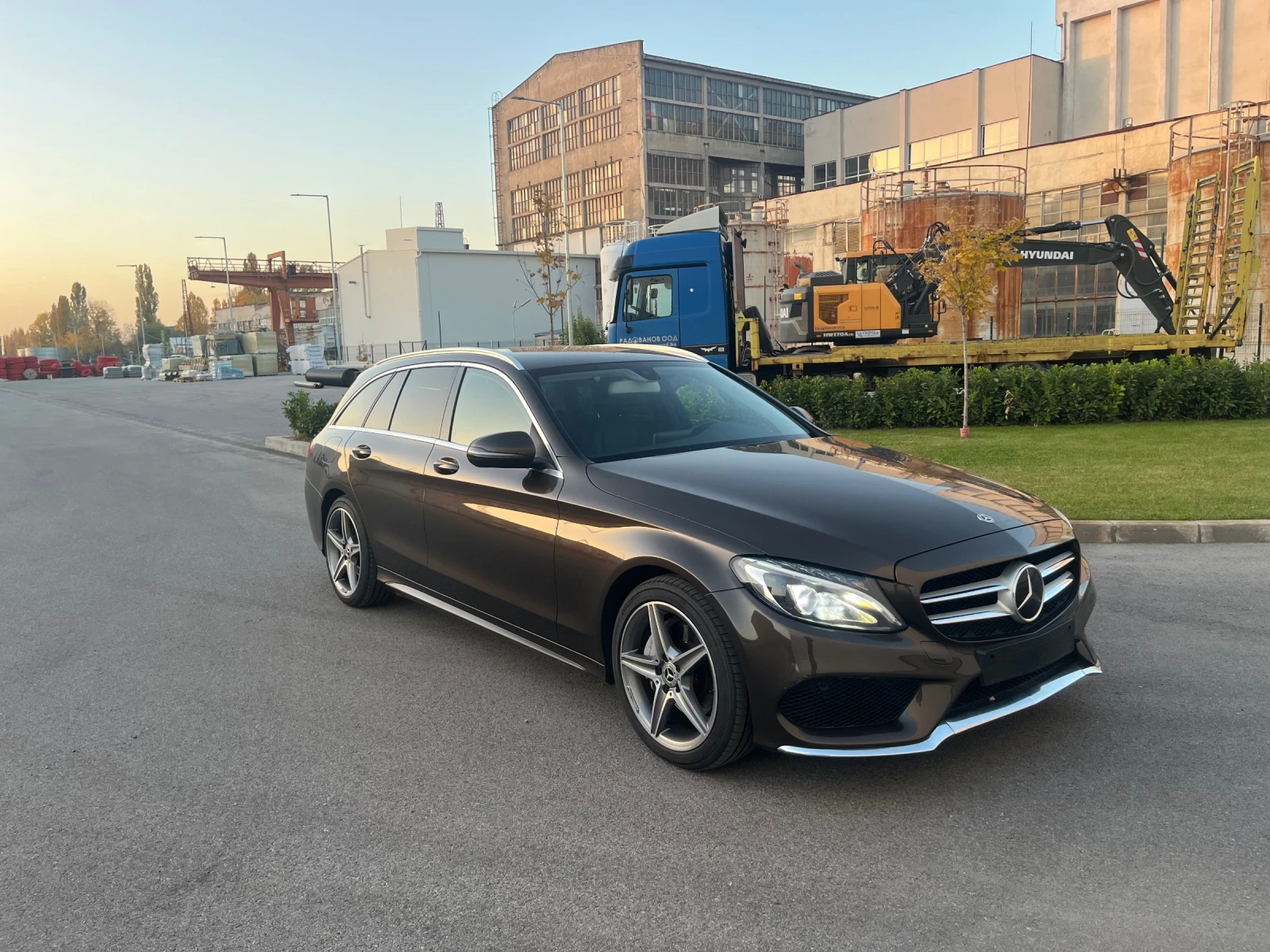 Mercedes-Benz C 220 AMG 9G tronic - изображение 7