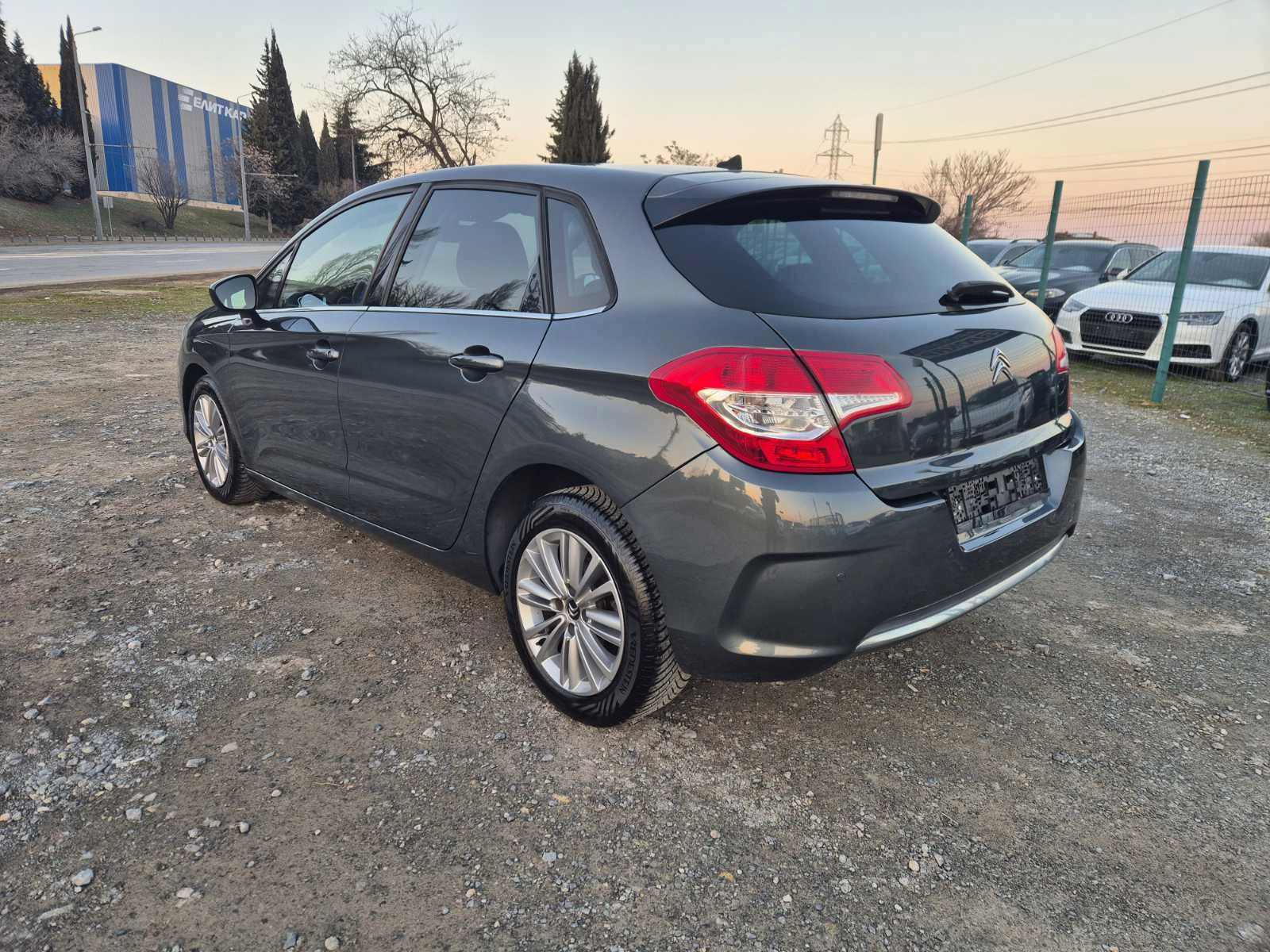 Citroen C4 1.6HDI 92кс - изображение 3