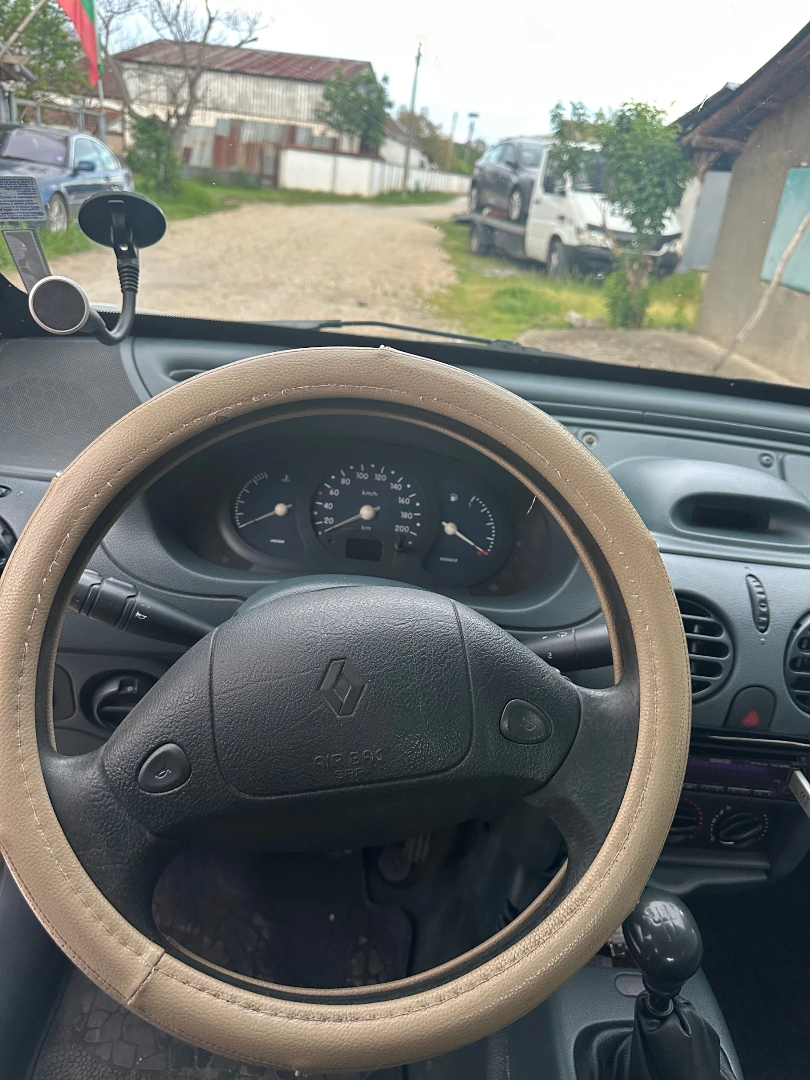 Renault Kangoo  - изображение 8