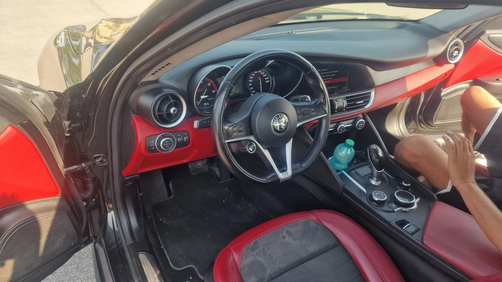 Alfa Romeo Giulia 2.2TD 180 AT8 - изображение 7