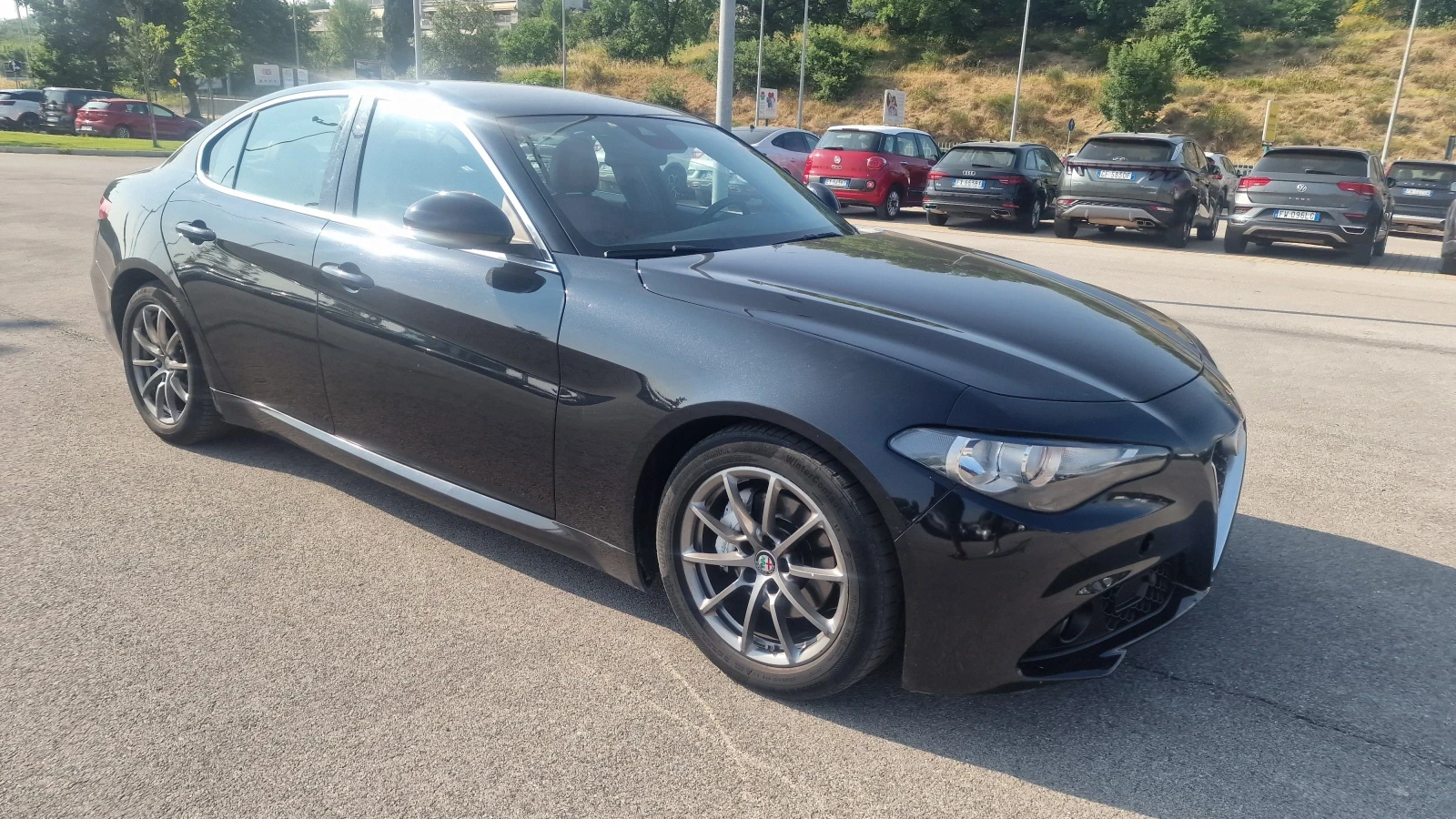 Alfa Romeo Giulia 2.2TD 180 AT8 - изображение 3