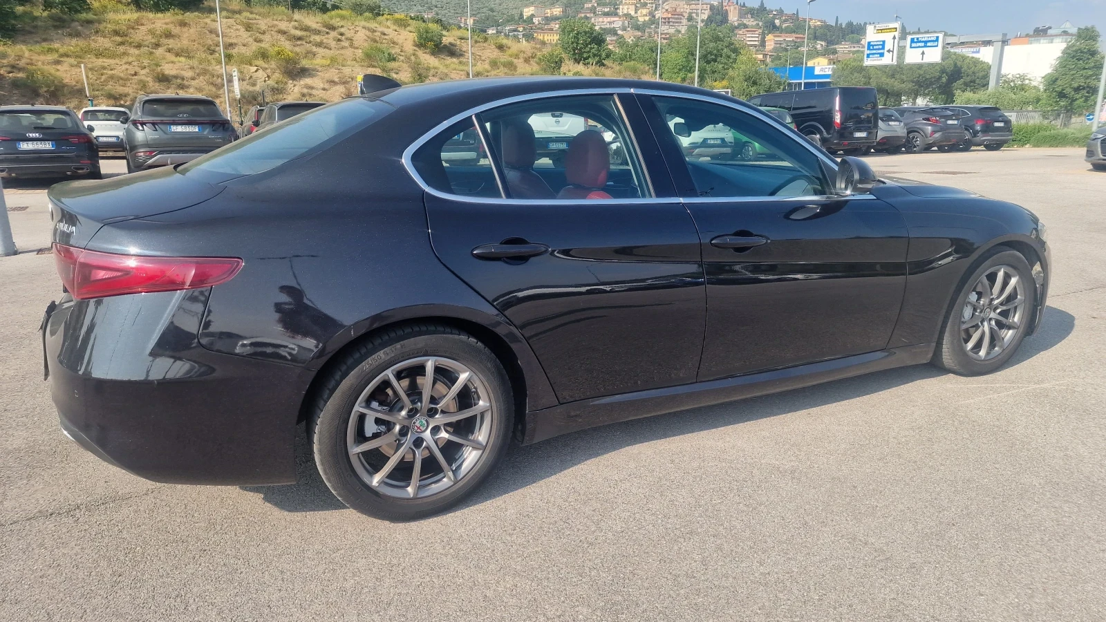 Alfa Romeo Giulia 2.2TD 180 AT8 - изображение 4
