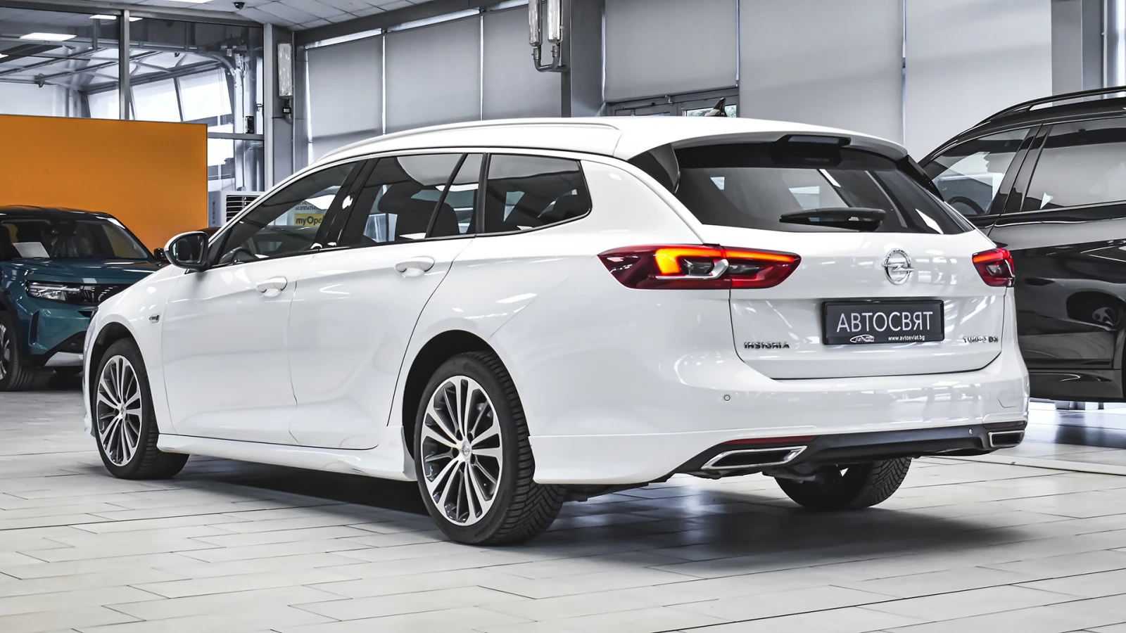 Opel Insignia Sports Tourer 2.0d OPC Line 4x4 Automatic - изображение 7