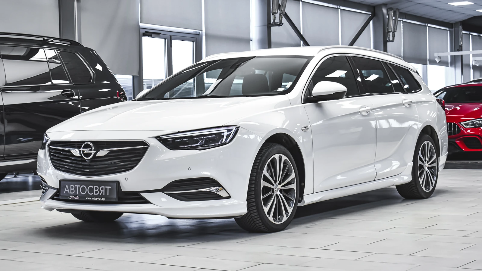 Opel Insignia Sports Tourer 2.0d OPC Line 4x4 Automatic - изображение 4