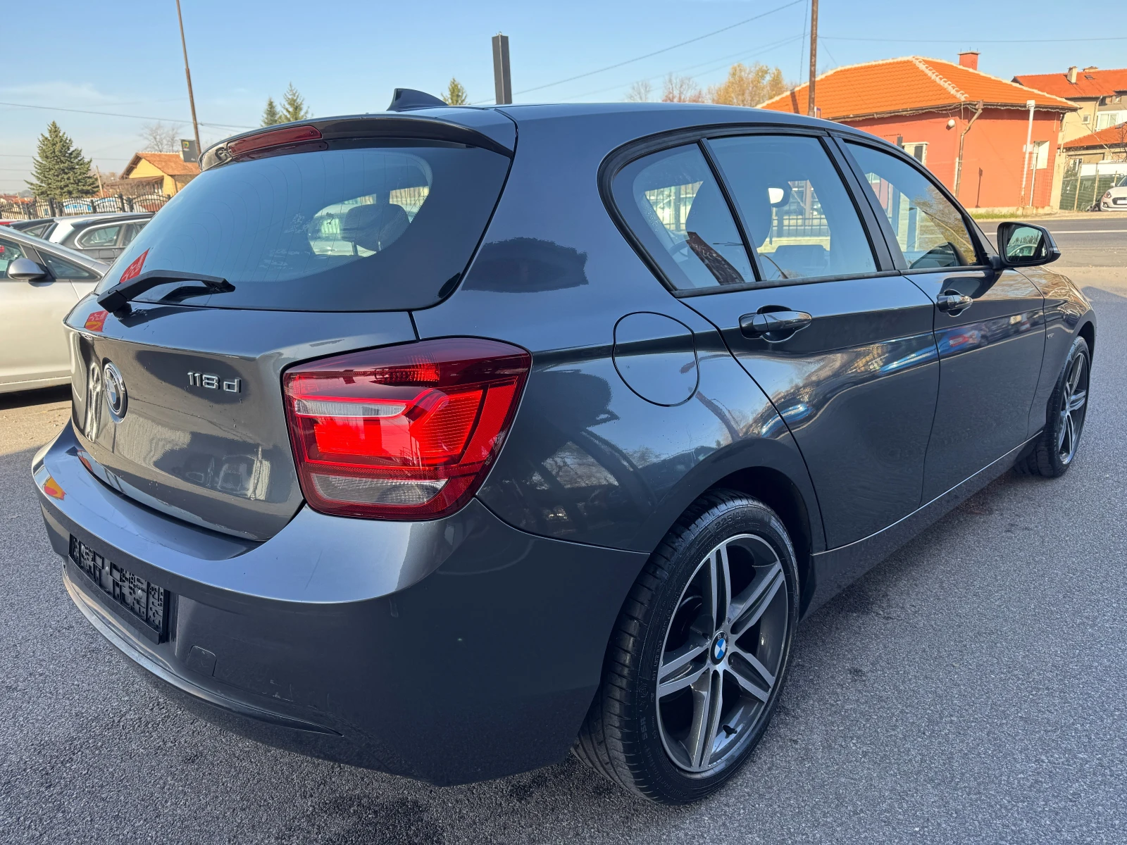 BMW 118 2.0D 143 К.С. !РЕАЛНИ КИЛОМЕТРИ! НОВ ВНОС ИТАЛИЯ - изображение 6