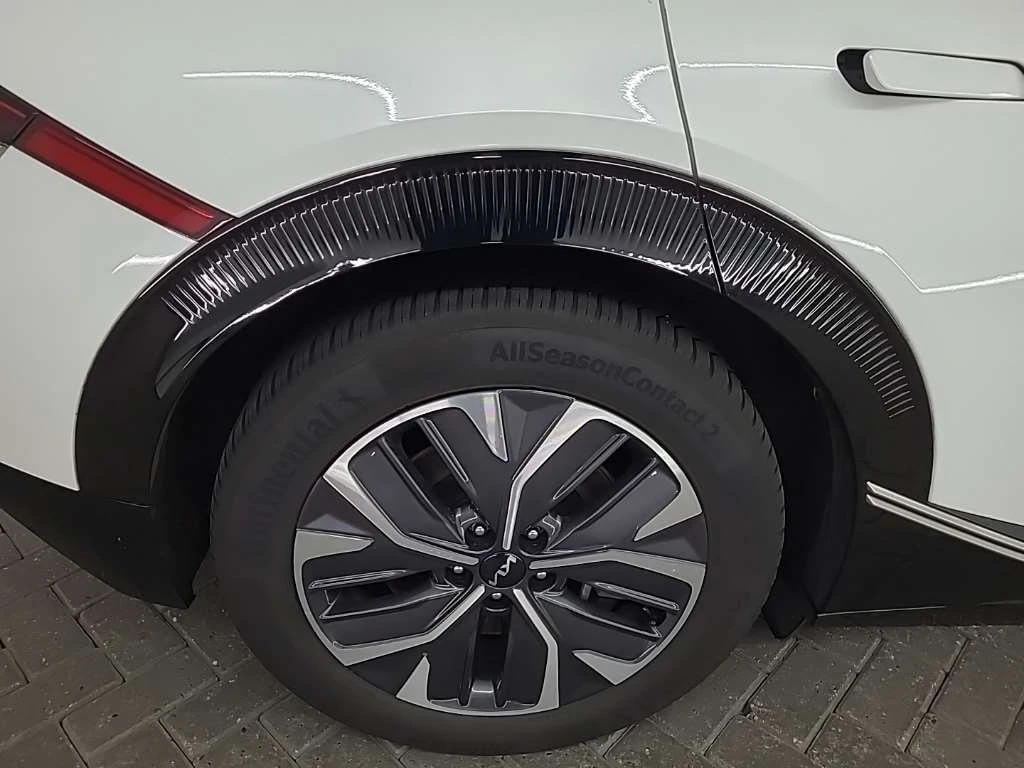 Kia EV6 PLUS 77.4KWh RWD/MERIDIAN/CAM/DISTRONIC/SOH100% - изображение 8