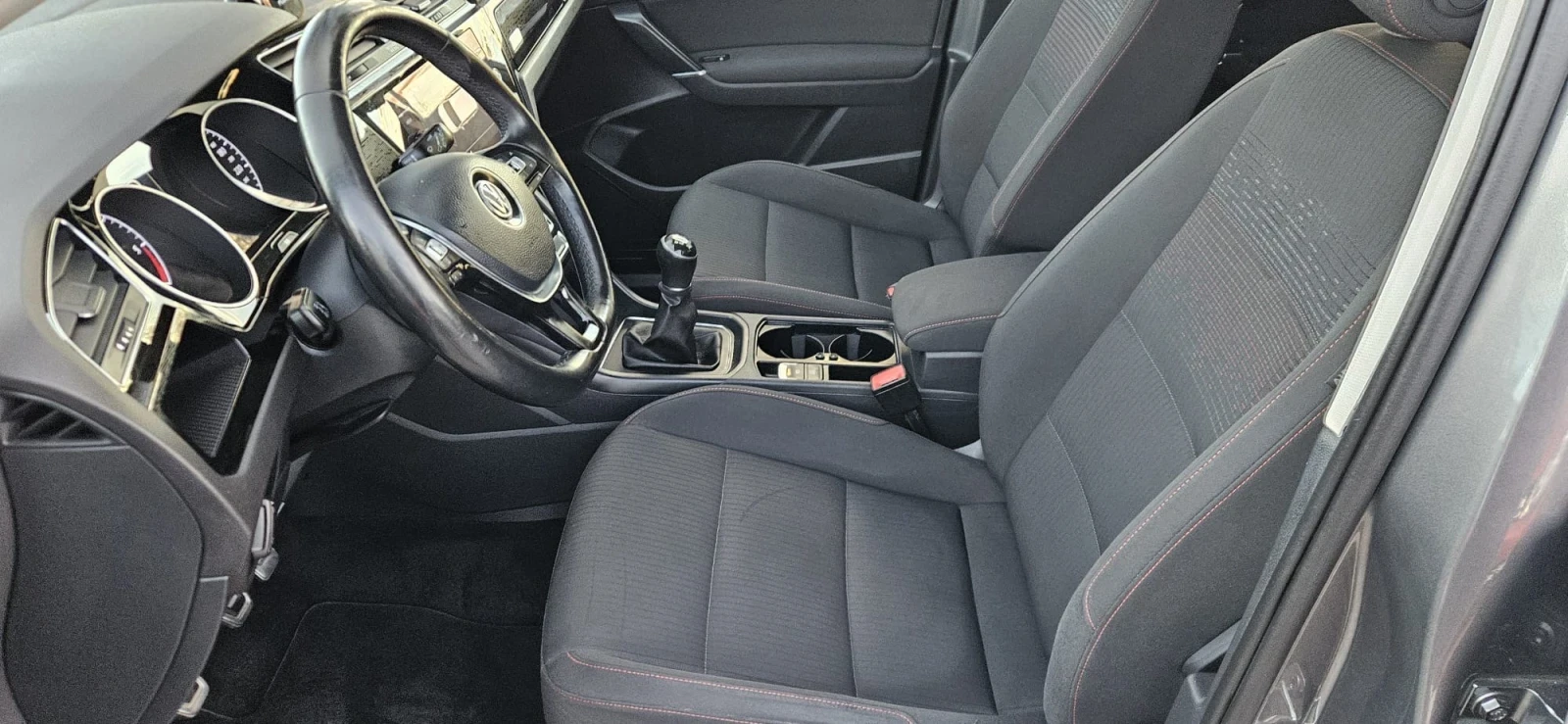 VW Touran 2.0TDI SOUND - изображение 8