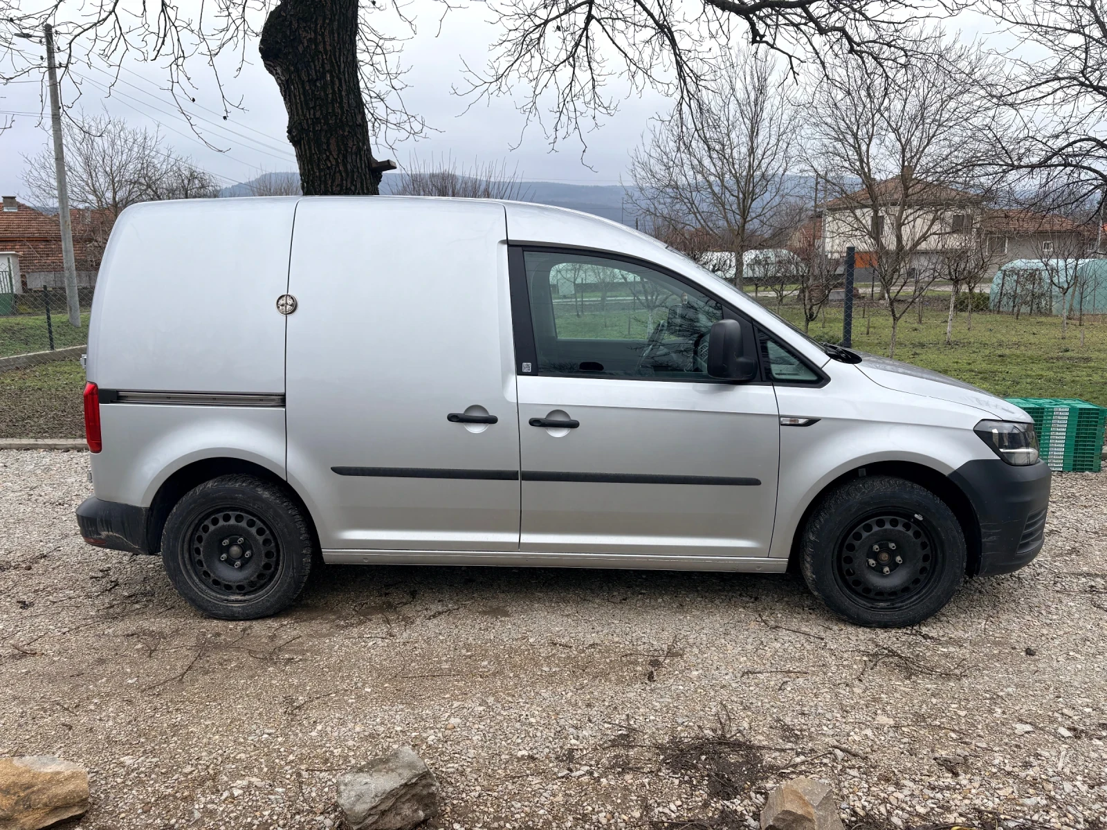VW Caddy 2.0 TDI DSG - изображение 10
