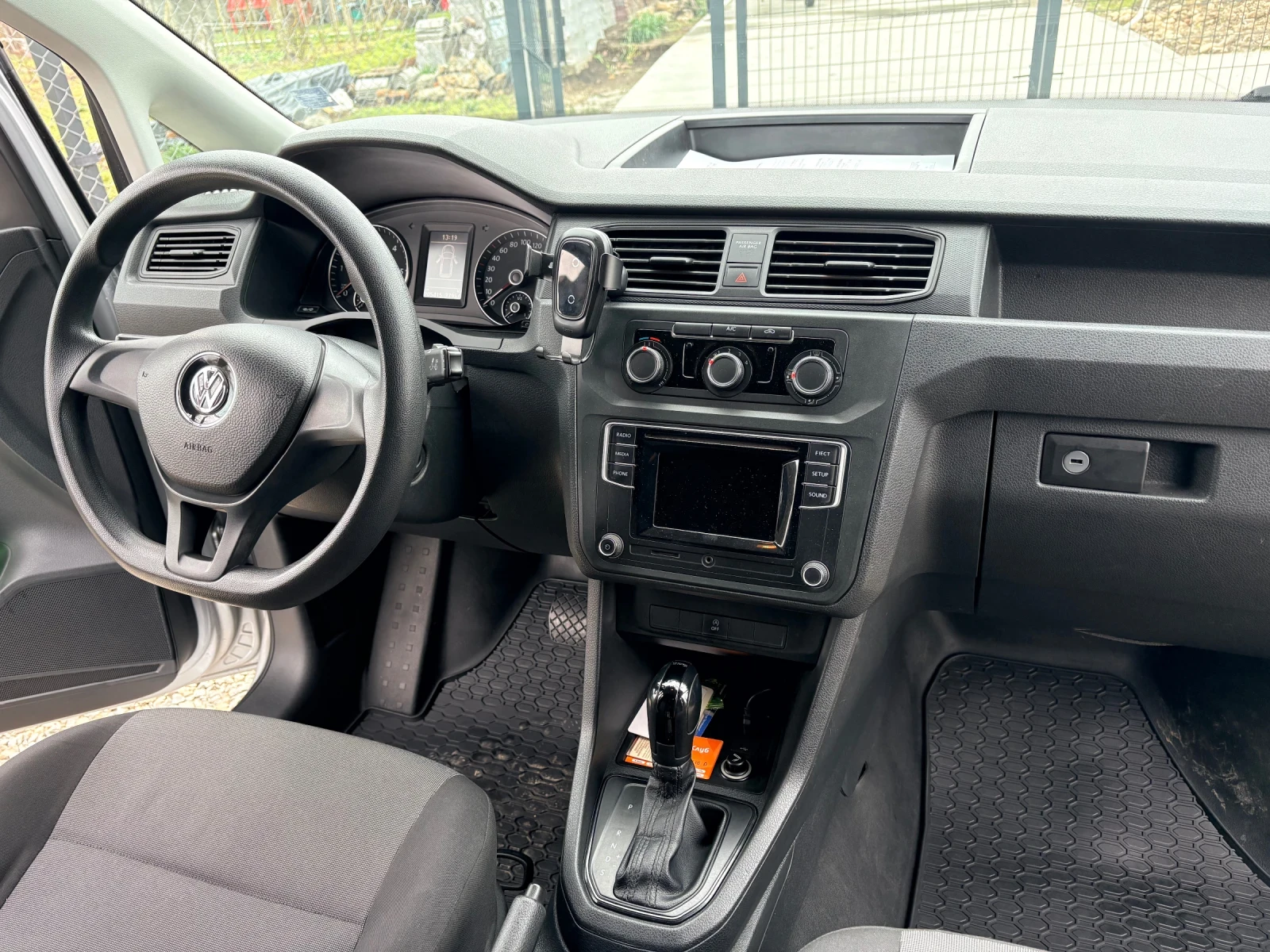 VW Caddy 2.0 TDI DSG | Mobile.bg � ����������� 15
