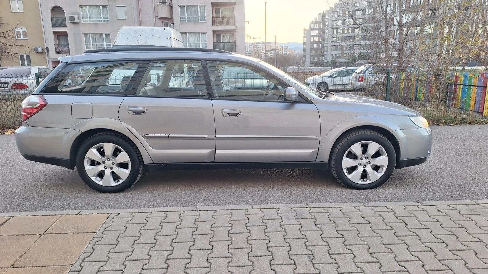 Subaru Outback, снимка 3 - Автомобили и джипове - 53770970