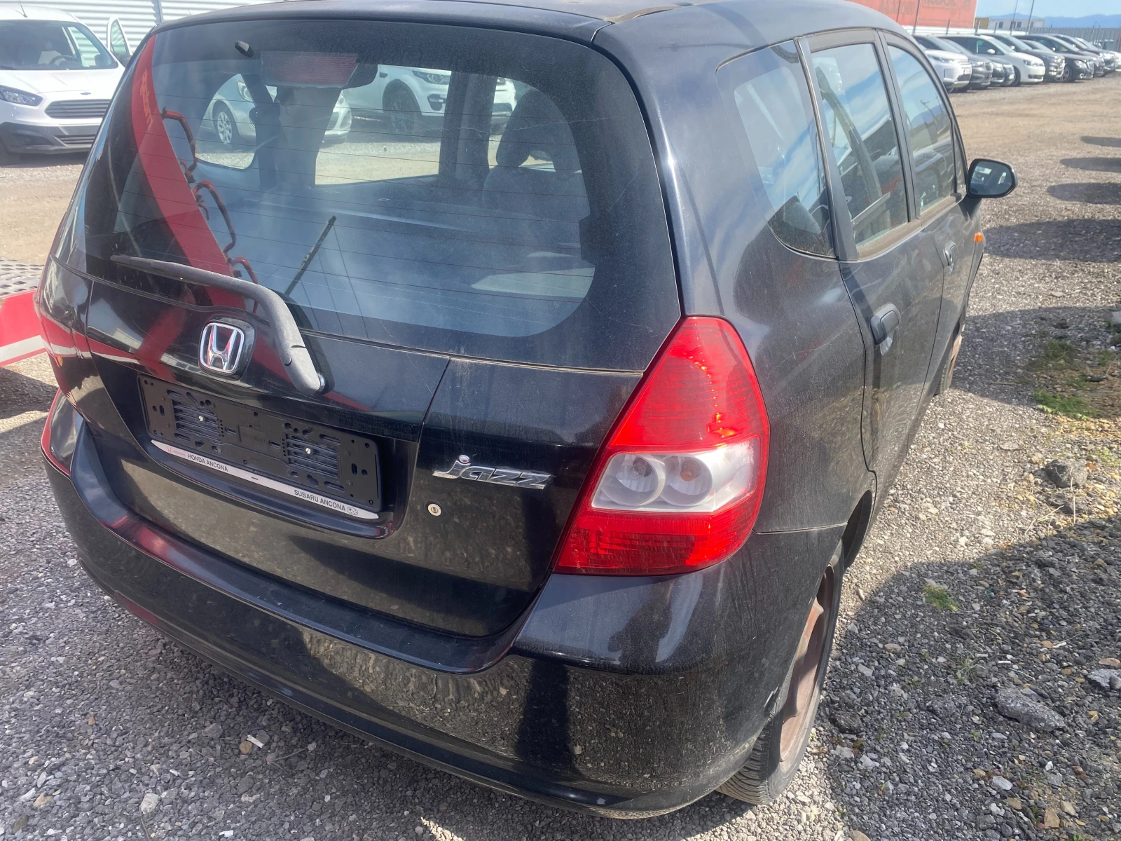Honda Jazz 1.3i 57kw Italy, снимка 3 - Автомобили и джипове - 53783742