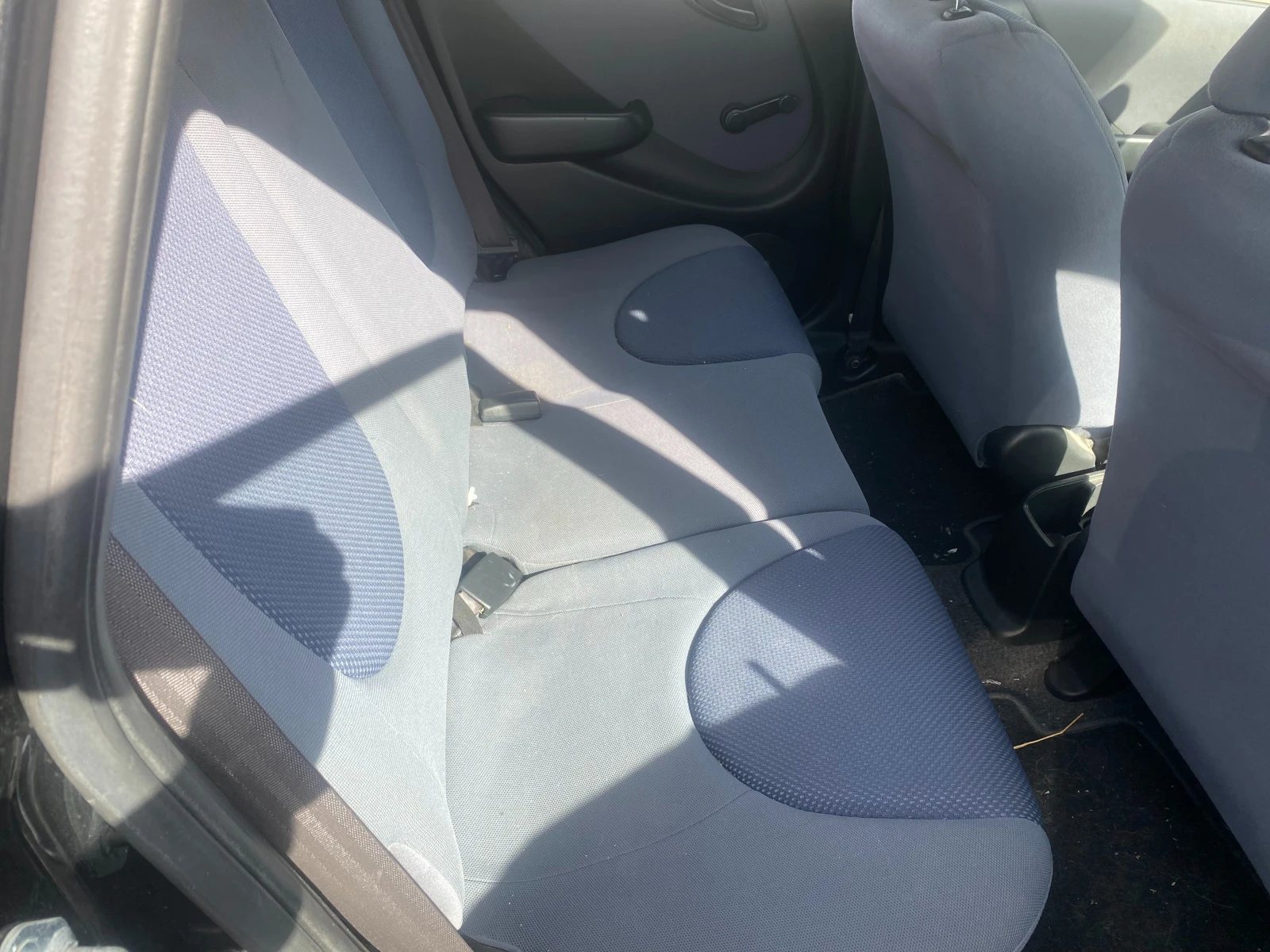 Honda Jazz 1.3i 57kw Italy, снимка 8 - Автомобили и джипове - 53783742