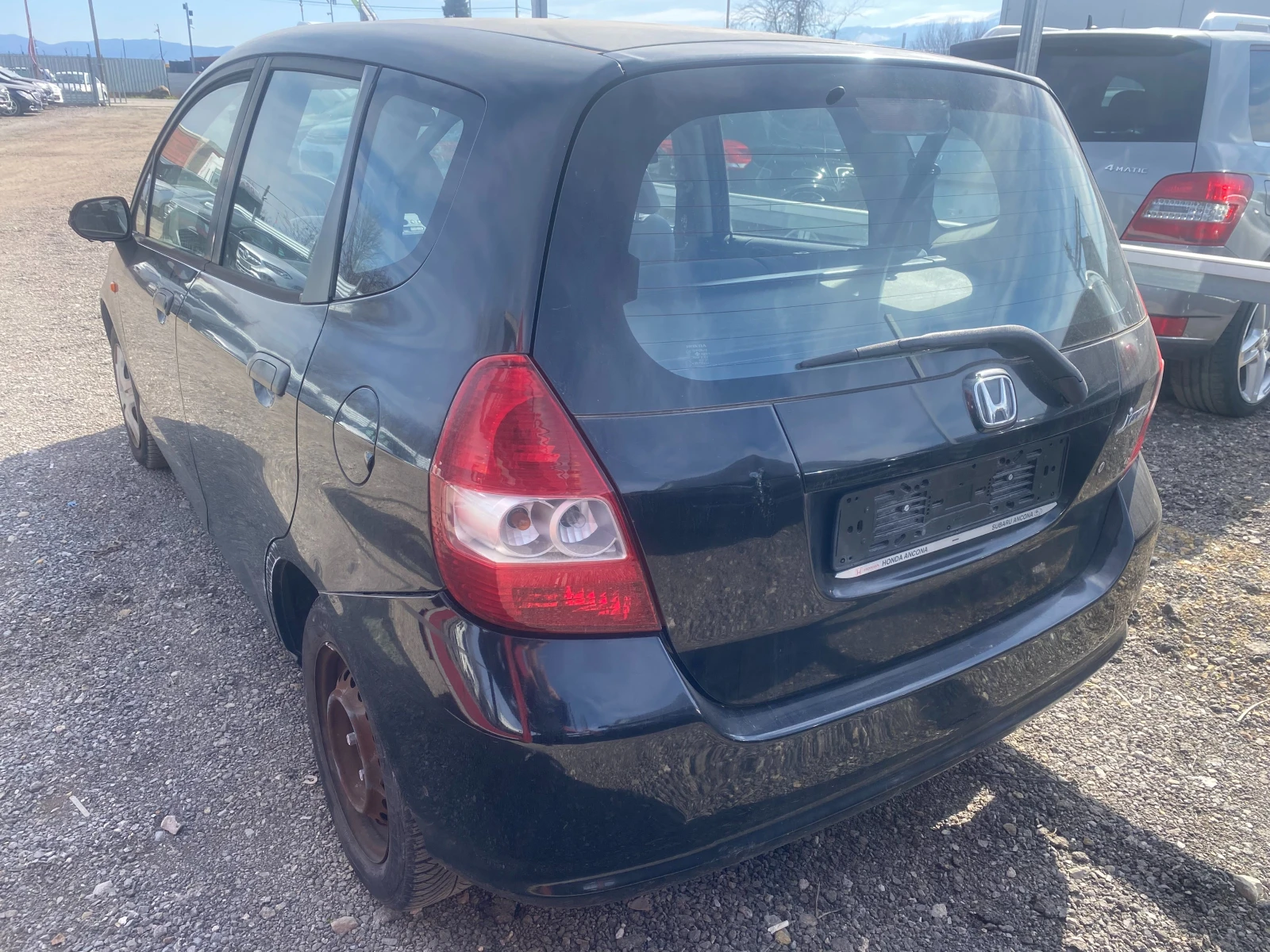 Honda Jazz 1.3i 57kw Italy, снимка 2 - Автомобили и джипове - 53783742