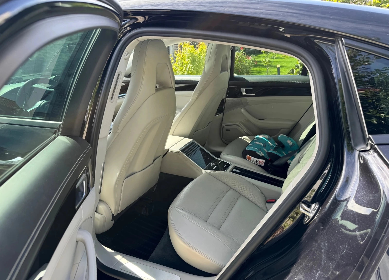 Porsche Panamera 4S E-Hybrid, снимка 10 - Автомобили и джипове - 53872603