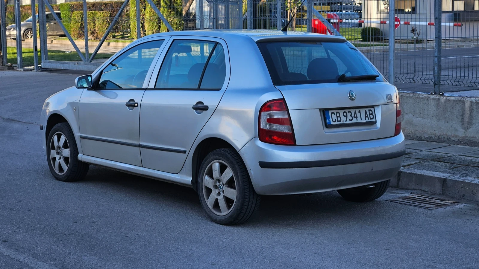 Skoda Fabia 1.9TDI, снимка 2 - Автомобили и джипове - 54287021