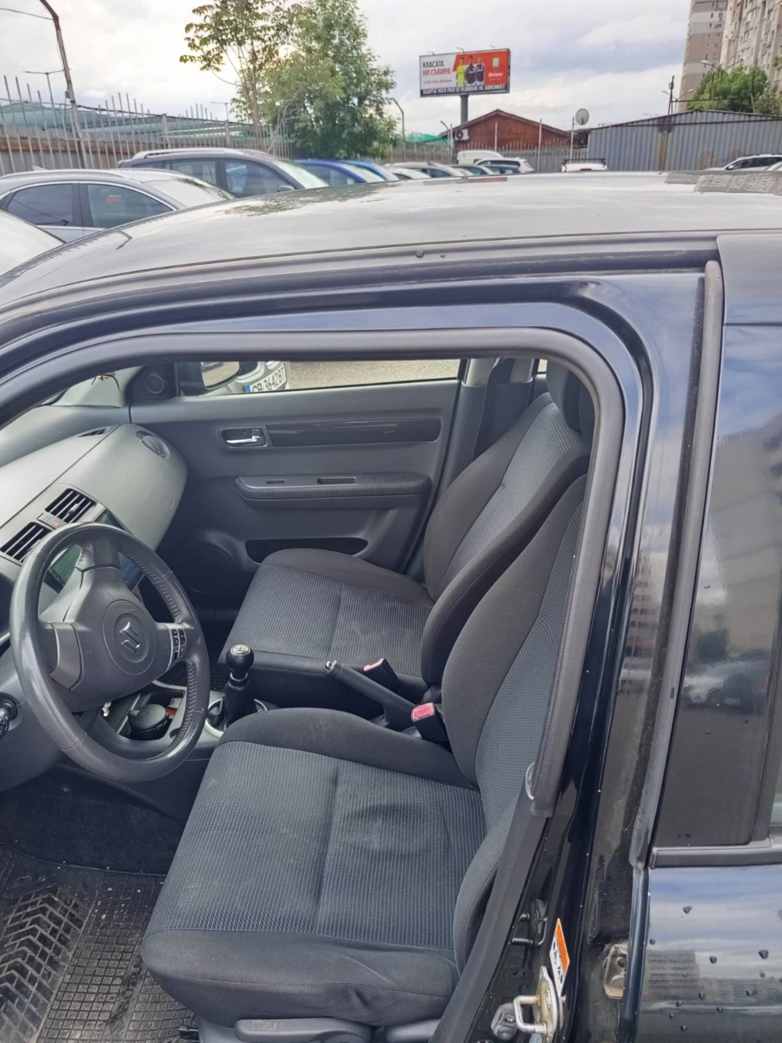 Suzuki Swift, снимка 4 - Автомобили и джипове - 54357703