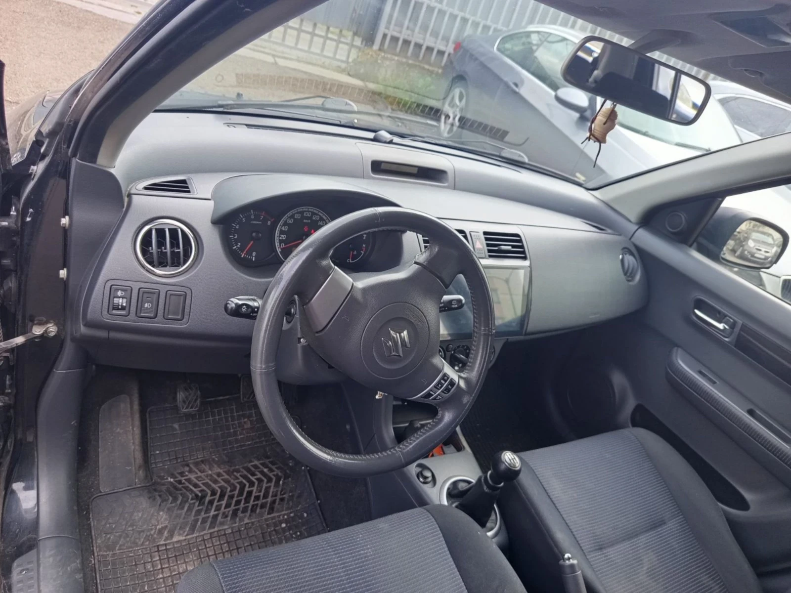 Suzuki Swift, снимка 6 - Автомобили и джипове - 54357703