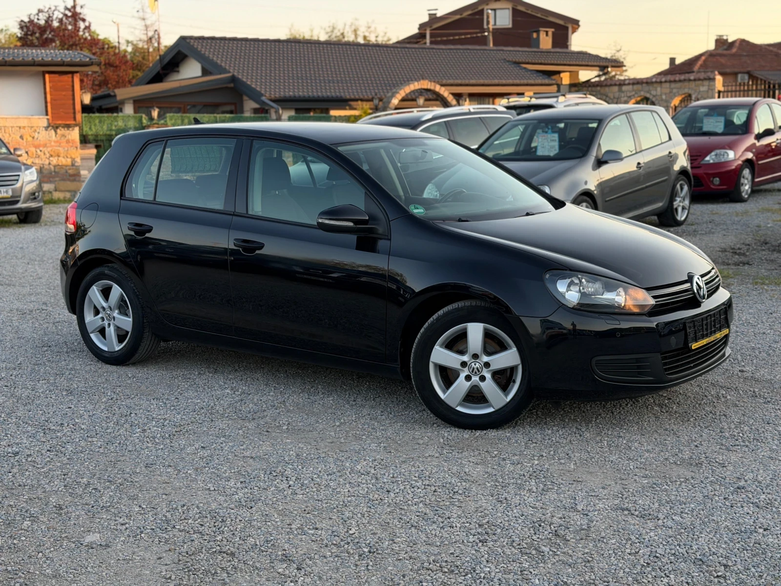 VW Golf 2.0TDI 140кс 6ск НАВИ ПОДГРЕВ , снимка 7 - Автомобили и джипове - 54457666