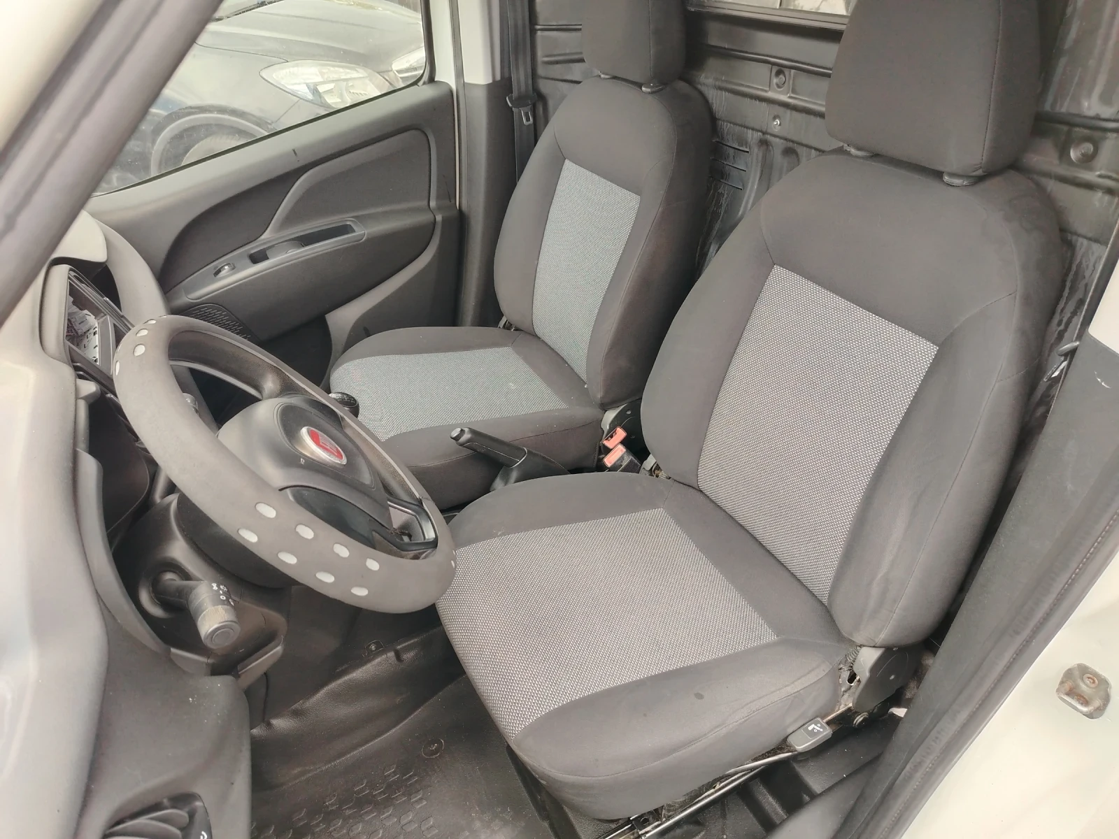Fiat Doblo 1.3 MULTIJET, снимка 10 - Автомобили и джипове - 54542252