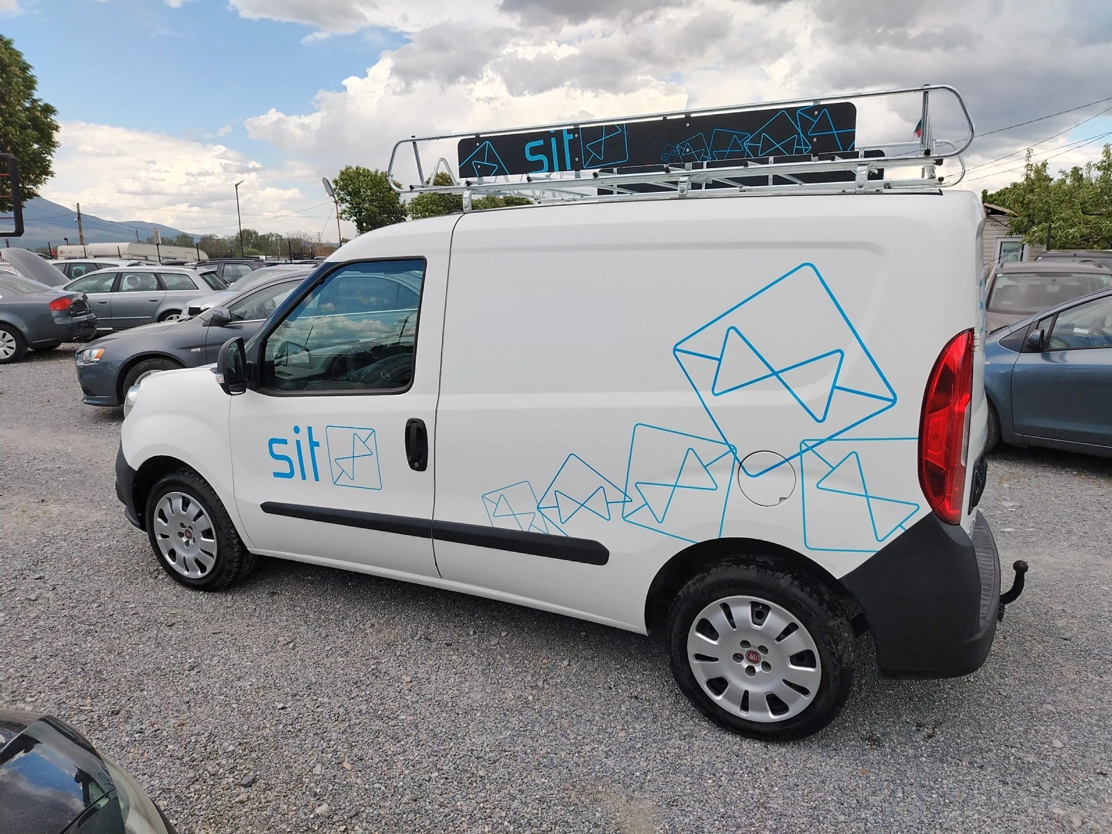 Fiat Doblo 1.3 MULTIJET, снимка 8 - Автомобили и джипове - 54542252