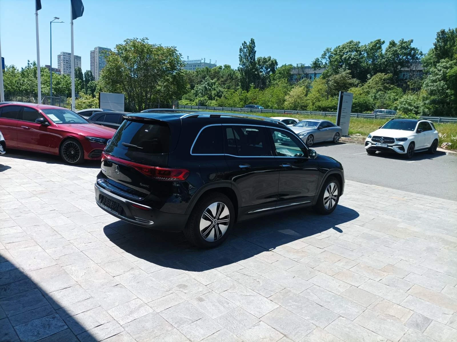 Mercedes-Benz EQB 350 4MATIC 6+ 1 | Mobile.bg � ����������� 8