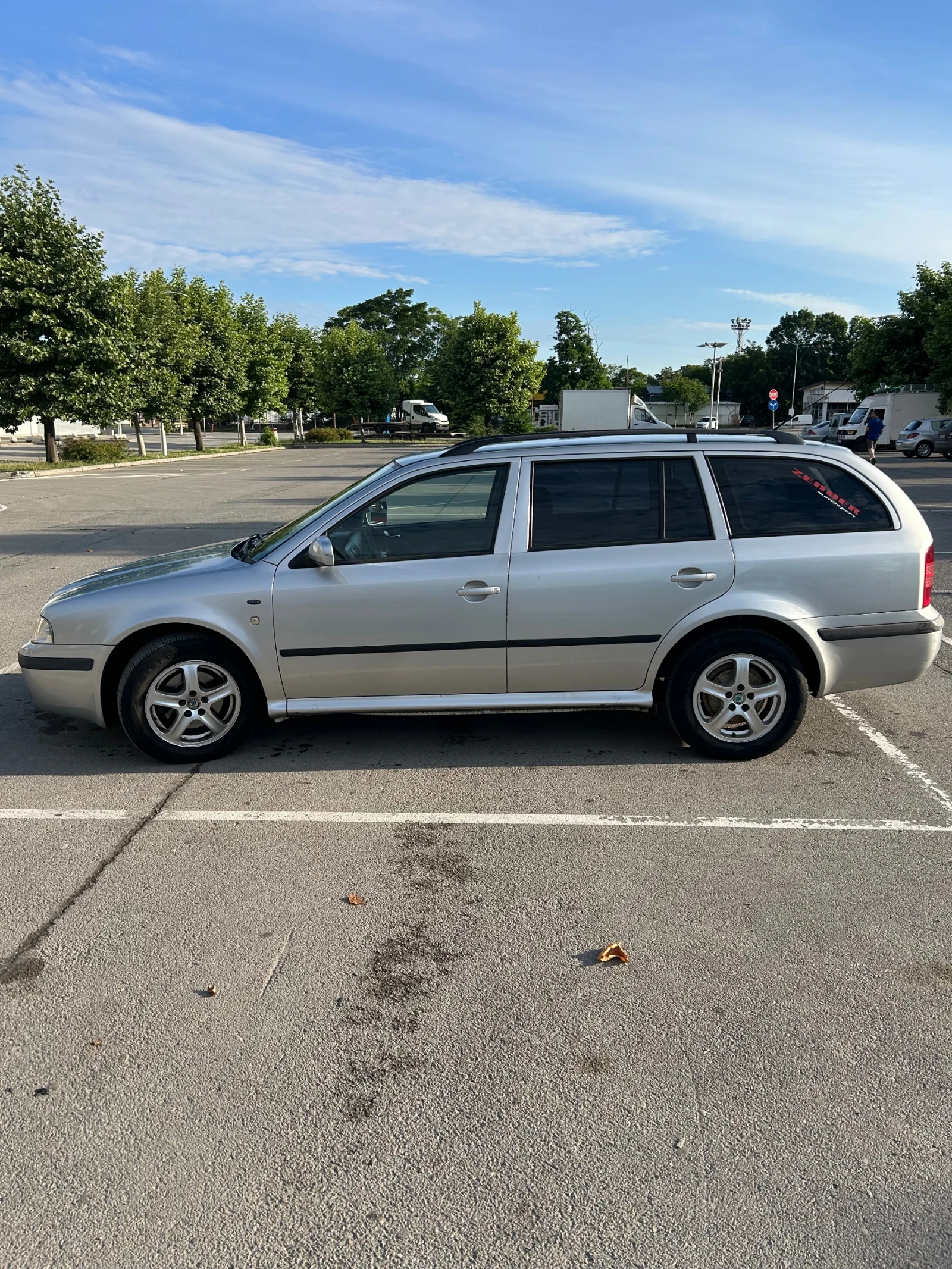 Skoda Octavia 1.9, снимка 4 - Автомобили и джипове - 54894284