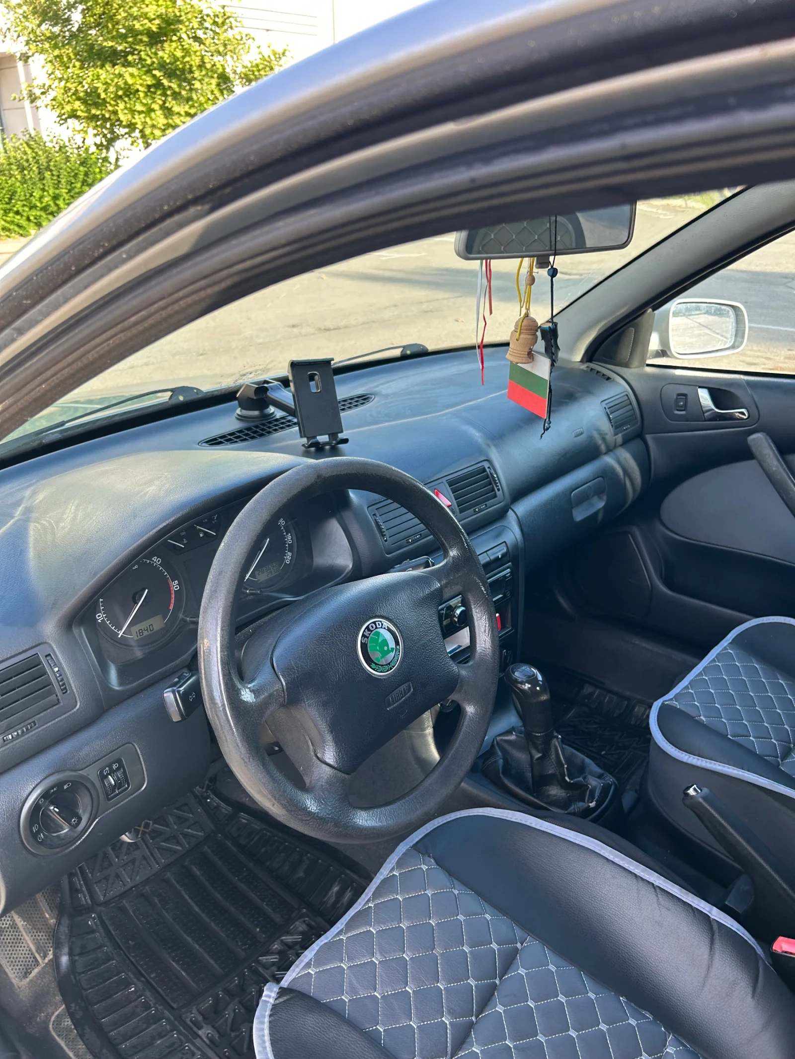Skoda Octavia 1.9, снимка 11 - Автомобили и джипове - 54894284
