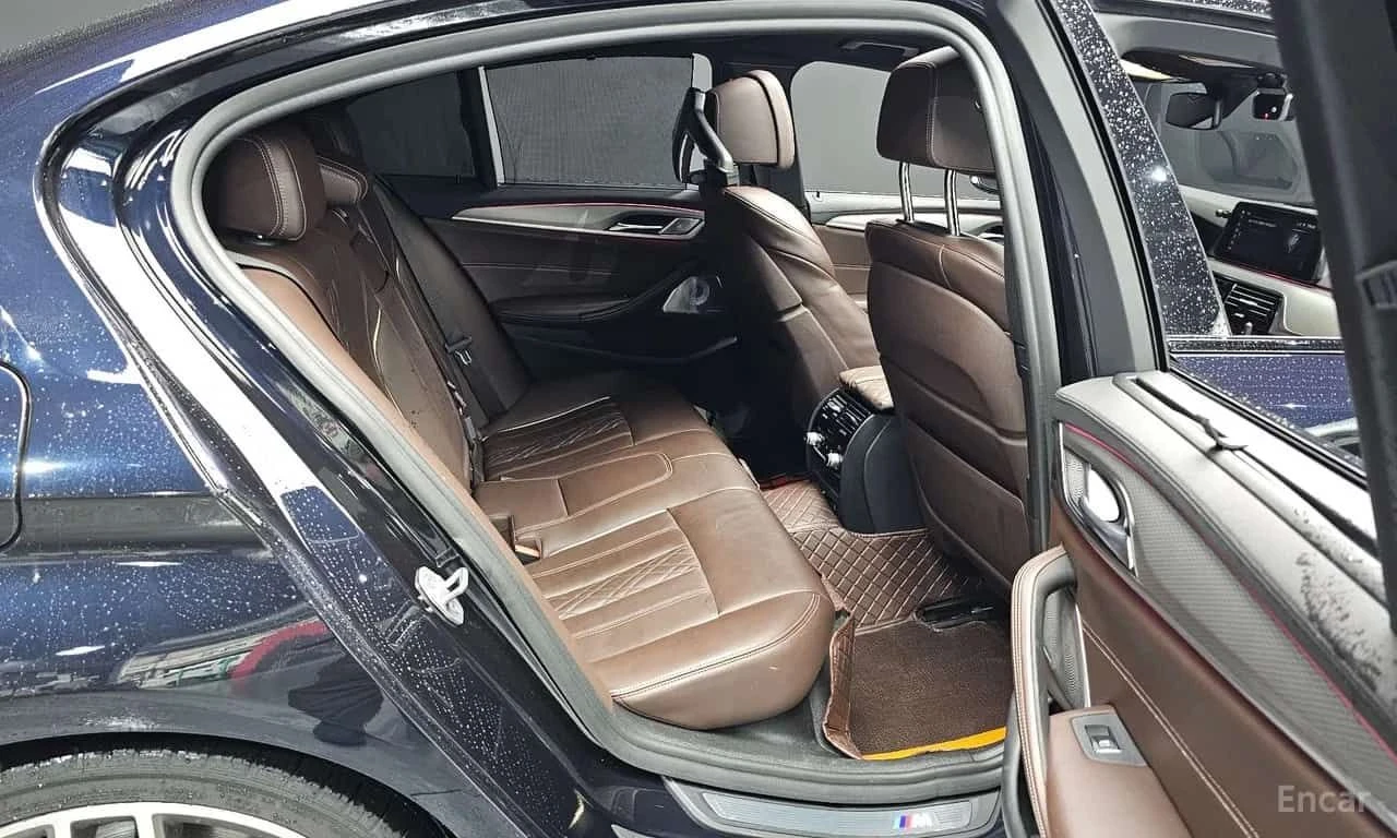 BMW 550 * M550d xDrive * CARFAX * ЦЕНА ДО БГ, снимка 11 - Автомобили и джипове - 55509562