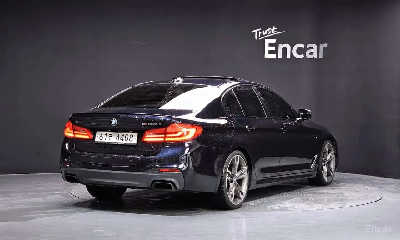 BMW 550 * M550d xDrive * CARFAX * ЦЕНА ДО БГ, снимка 2 - Автомобили и джипове - 55509562
