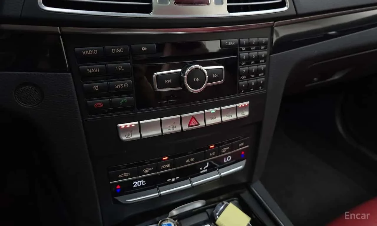 Mercedes-Benz E 200 * E200 Coupe * ЦЕНА ДО БГ, снимка 16 - Автомобили и джипове - 56680822
