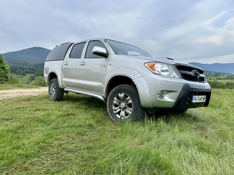 Toyota Hilux 3.0 D-4D, снимка 8 - Автомобили и джипове - 51039227