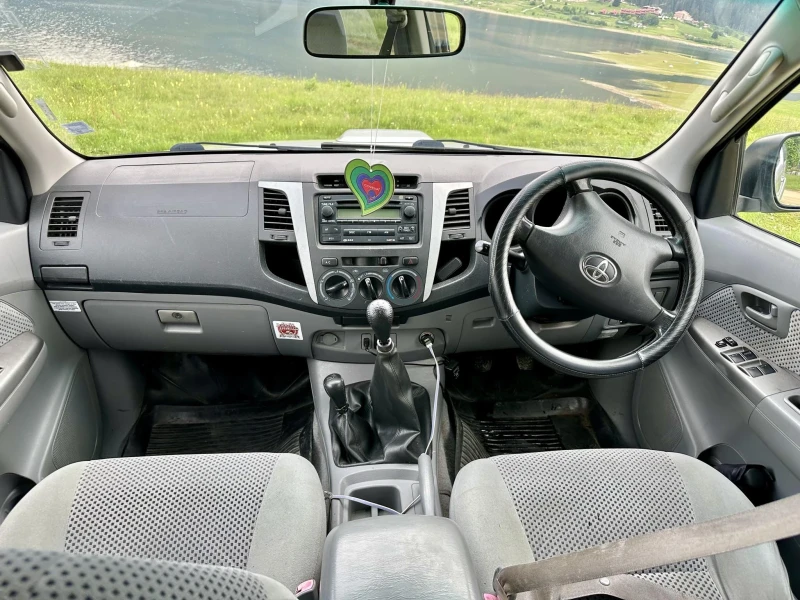 Toyota Hilux 3.0 D-4D, снимка 3 - Автомобили и джипове - 51039227