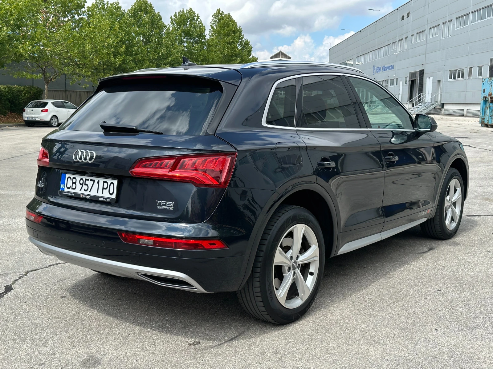 Audi Q5 2.0i 252 к.с. - изображение 4