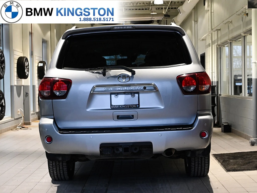 Toyota Sequoia Platinum * 4WD * 5.7 * Carfax *  - изображение 5