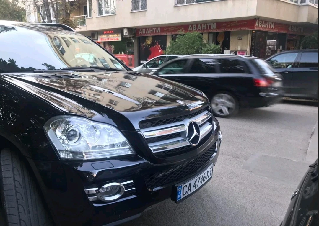 Mercedes-Benz GL 420 Всички екстри без вакуум на вратите, снимка 2 - Автомобили и джипове - 53826983