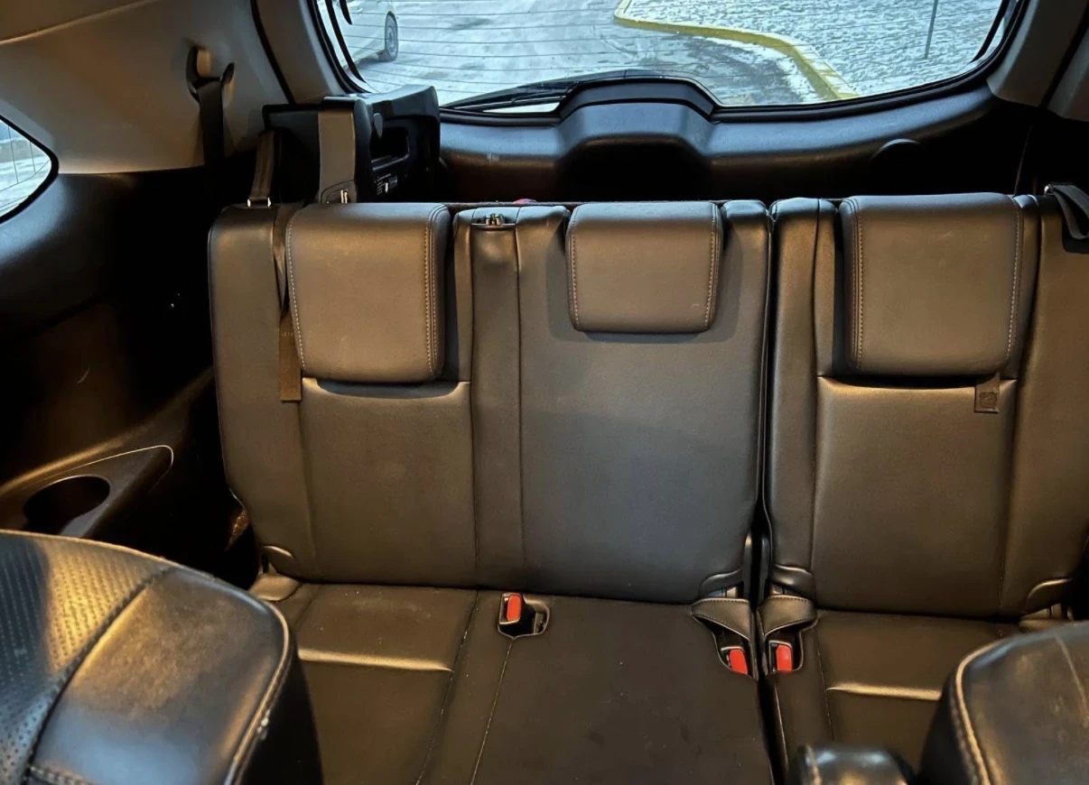 Toyota Highlander Hybrid XLE * 7 Места * Черен Салон * Панорама * , снимка 8 - Автомобили и джипове - 54011429