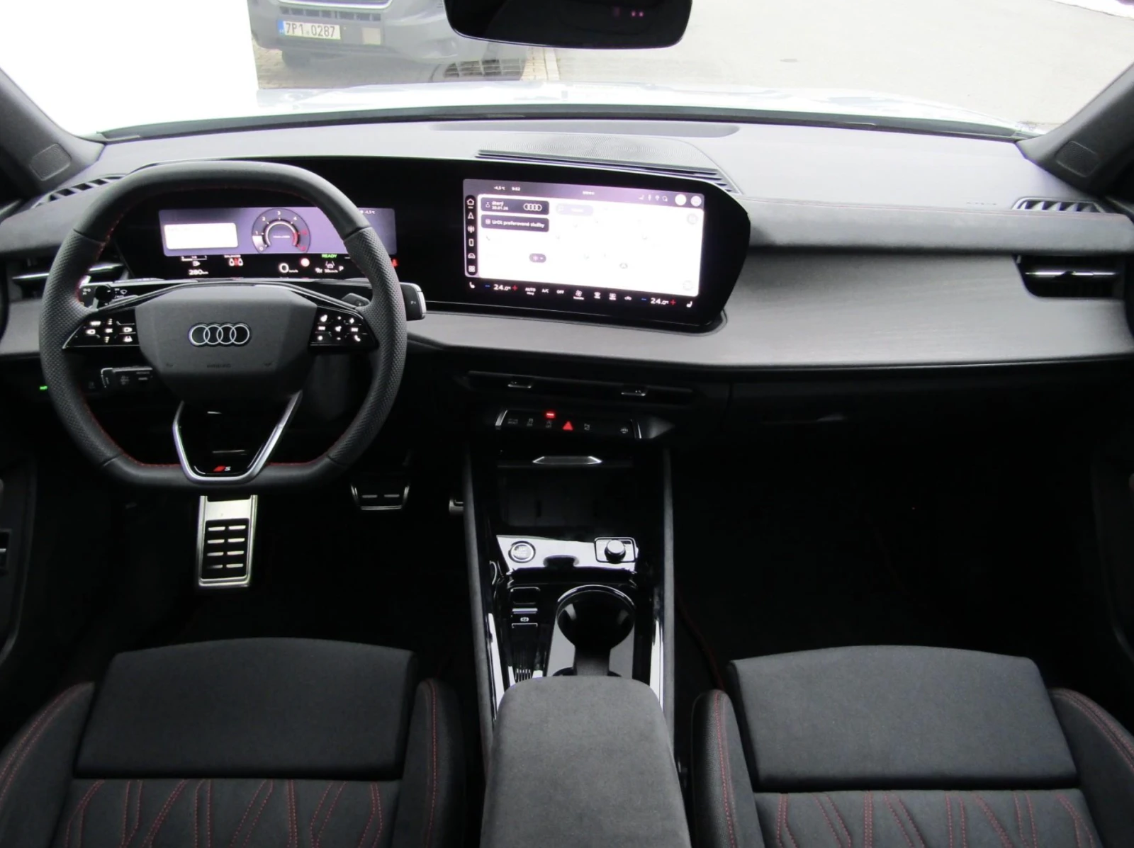 Audi Q3 Sportback 2.0TDI Гаранция/S line/ACC/Камера, снимка 4 - Автомобили и джипове - 54960590