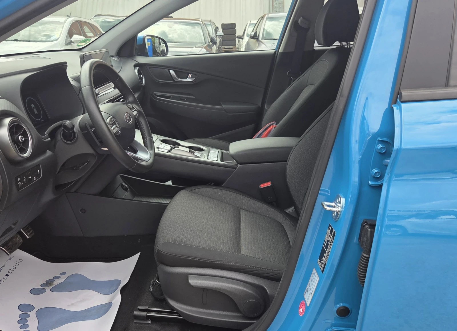 Hyundai Kona SOH100%/12.2023/СЕРВИЗНА КНИЖКА, снимка 7 - Автомобили и джипове - 55182384