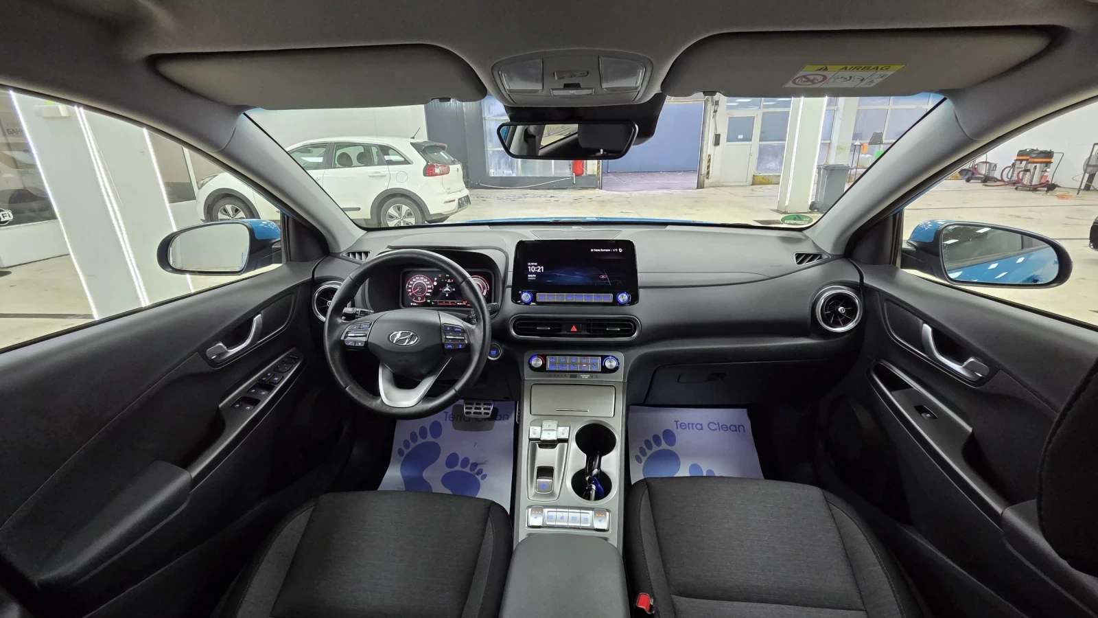 Hyundai Kona SOH100%/2024/СЕРВИЗНА КНИЖКА, снимка 12 - Автомобили и джипове - 55182384