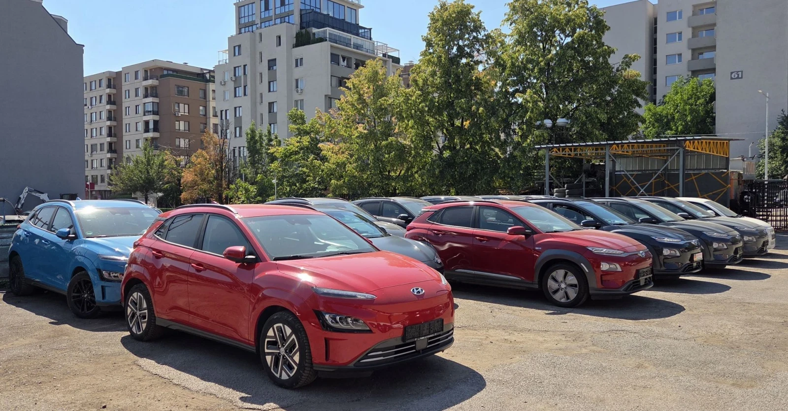 Hyundai Kona 11000 КМ/СЕРВИЗНА КНИЖКА, снимка 17 - Автомобили и джипове - 55182384