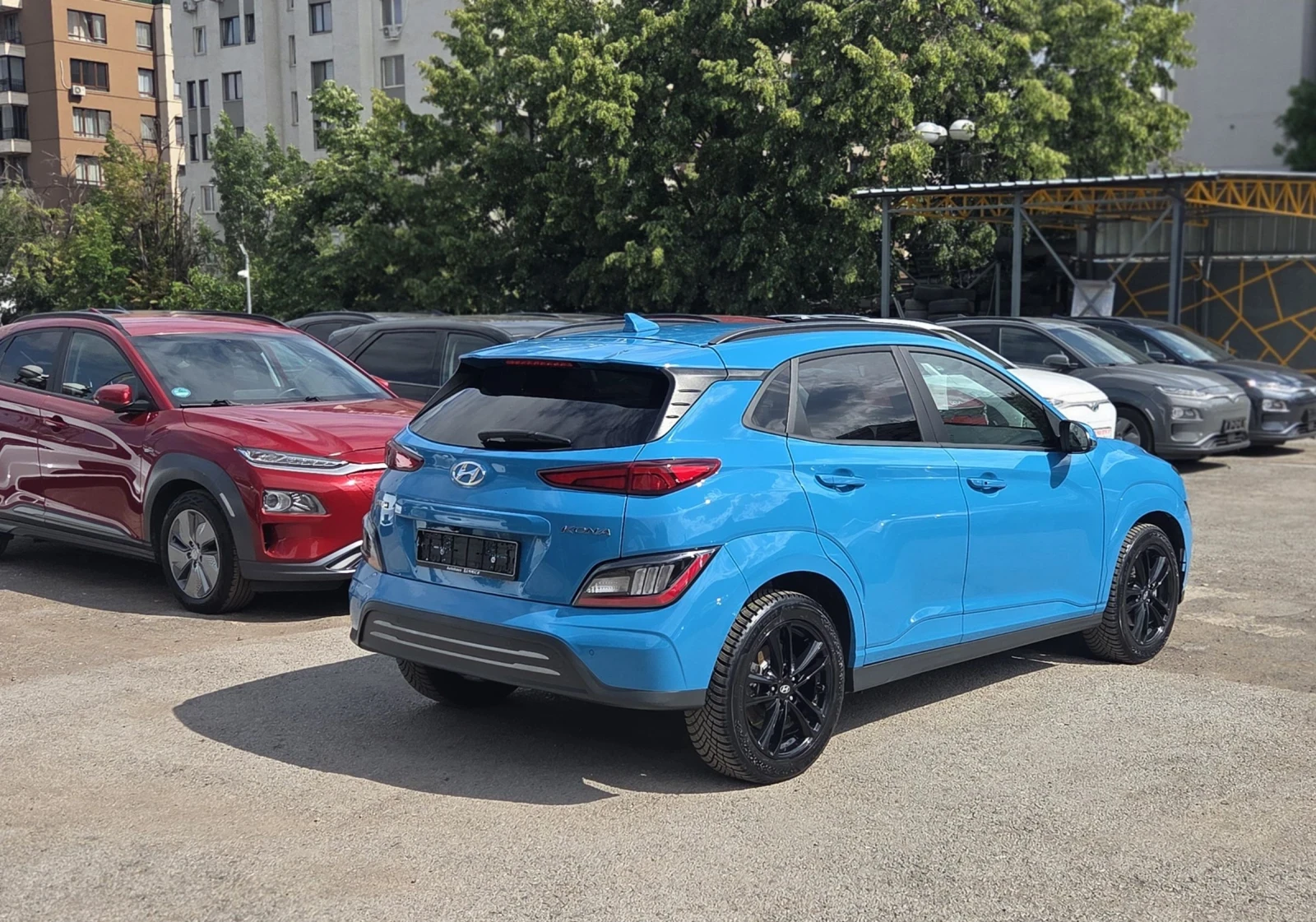 Hyundai Kona SOH100%/12.2023/СЕРВИЗНА КНИЖКА, снимка 3 - Автомобили и джипове - 55182384