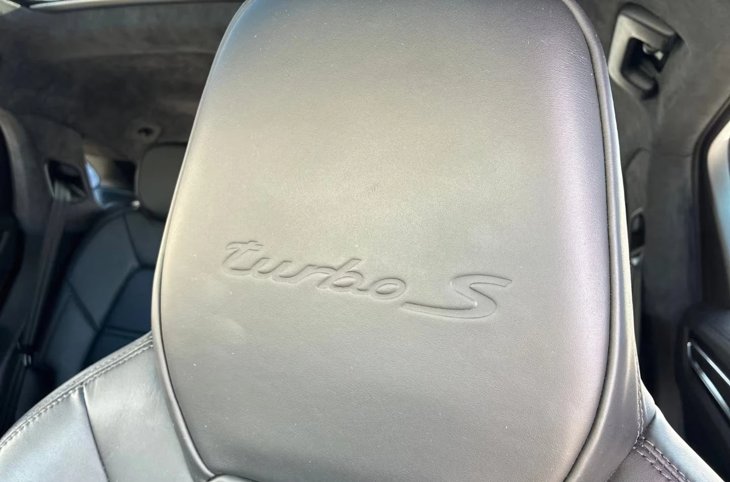 Porsche Cayenne TURBO S/E-HYBRID/680HP/COUPE/360/PANO/ACC/856z, снимка 10 - Автомобили и джипове - 55938330