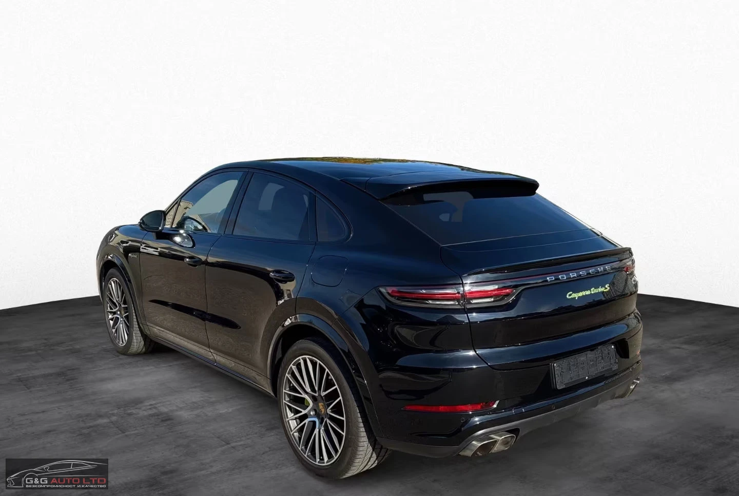 Porsche Cayenne TURBO S/E-HYBRID/680HP/COUPE/360/PANO/ACC/856z, снимка 4 - Автомобили и джипове - 55938330
