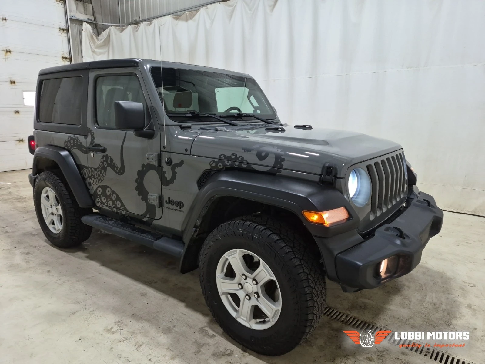 Jeep Wrangler, снимка 2 - Автомобили и джипове - 55955733
