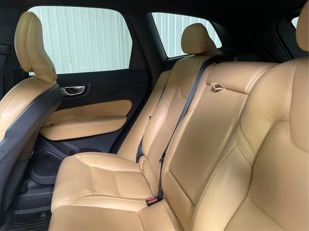Volvo XC60 T8 Recharge Inscription eAWD/Harman Kardon/360/ОБД, снимка 16 - Автомобили и джипове - 56202823