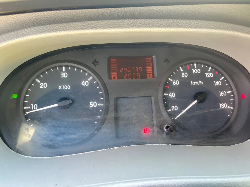 Renault Master 2.5DCI 120k САМОСВАЛ КАТ B, снимка 8 - Бусове и автобуси - 50896058