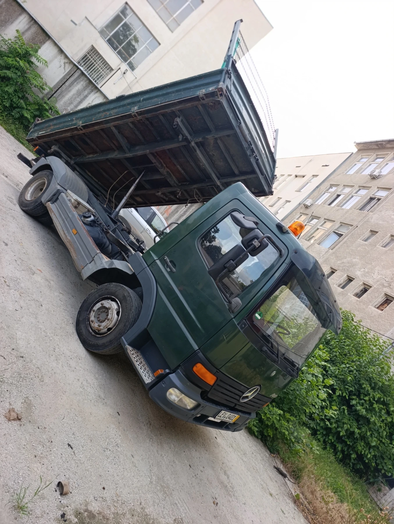 Mercedes-Benz Atego 818