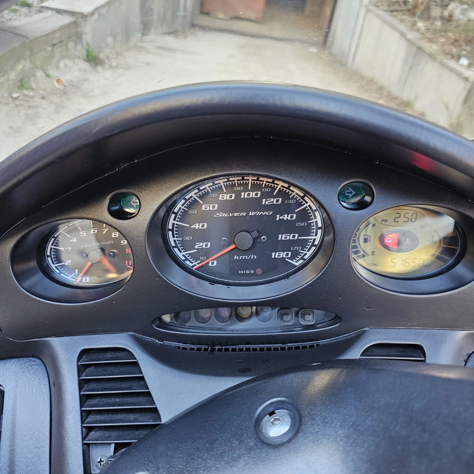 Honda Silver Wing FJS 400 D - изображение 6